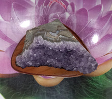 Load image into Gallery viewer, Amethyst Geode, Amethyst Cluster, Raw Amethyst Cluster, Amethyst Crystal cluster , Amethyst Druze, Amethyst Crystal, Large Amethyst Cluster