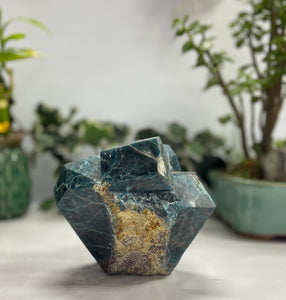 Raw Blue Apatite Crystal - Natural Apatite Stone - Apatite Cluster - raw apatite stone - Healing crystal - rough blue apatite crystal